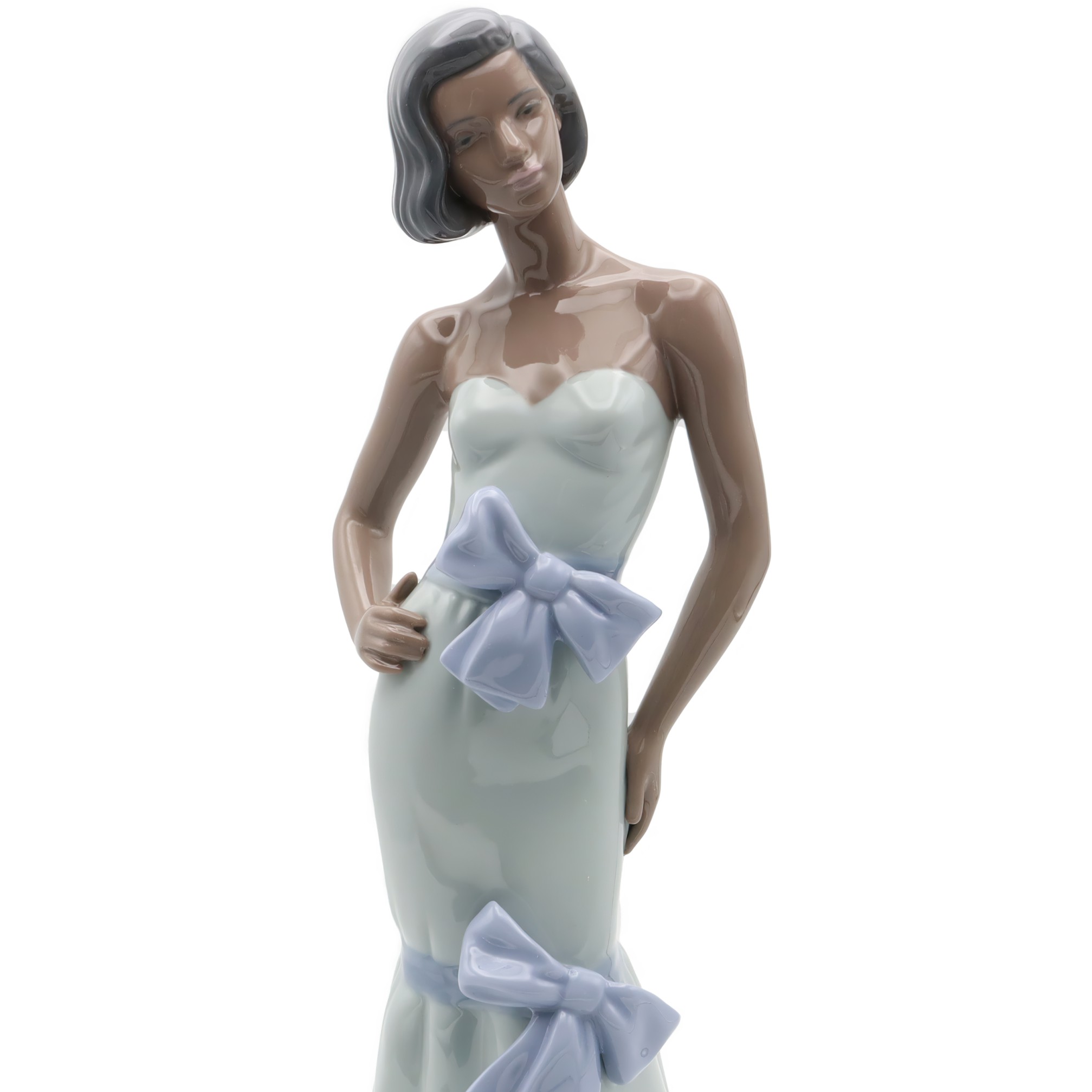 NAO Lladro Daisa Figur, Dunkle Dame In Blau, Porzellanfigur, Elegante Frau, Handbemalt